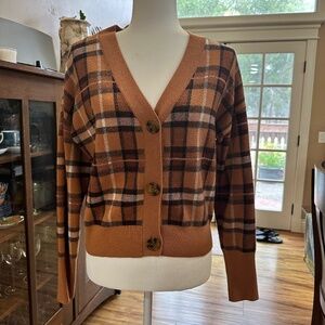 Cozy, super soft plaid sweater - EUC